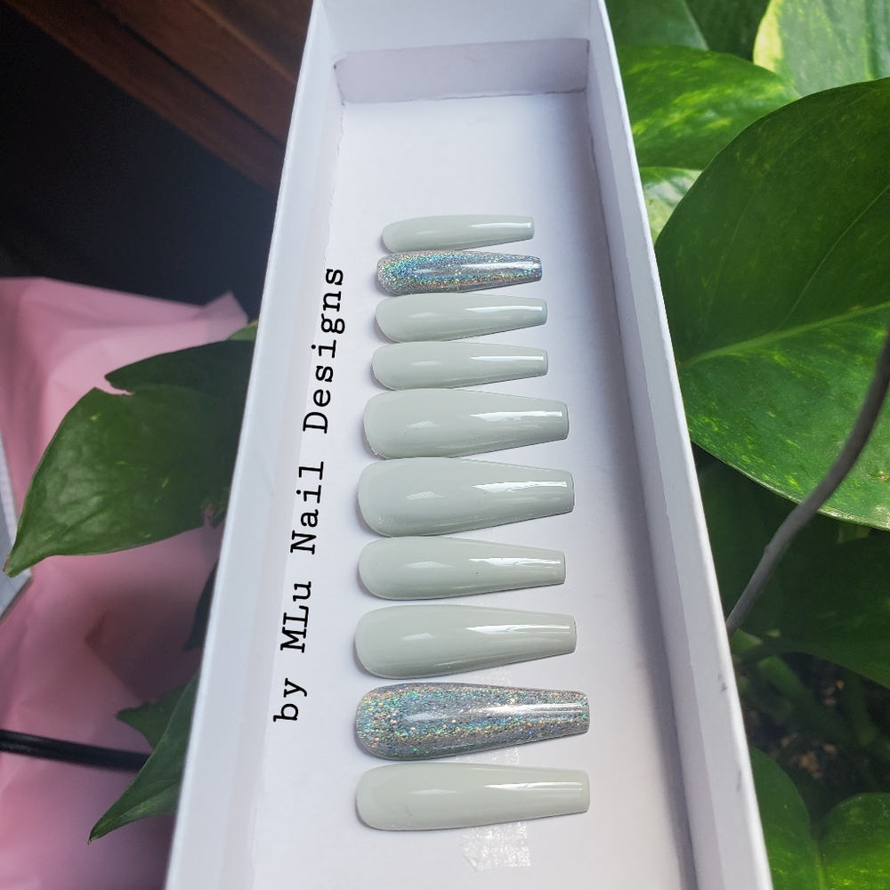 Nails - Picture 2 of 5